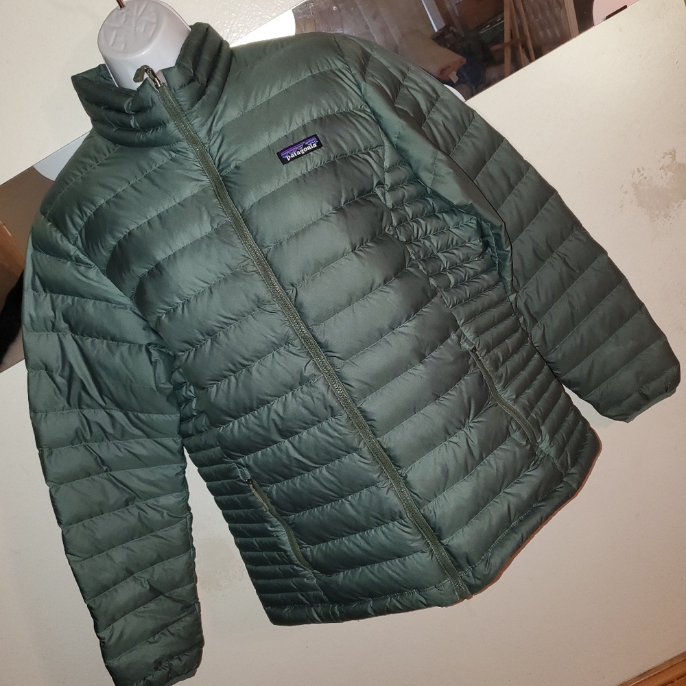 Patagonia Down winter Puffer Jacket (XL)
